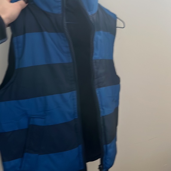 Boys gap vest - Picture 3 of 5
